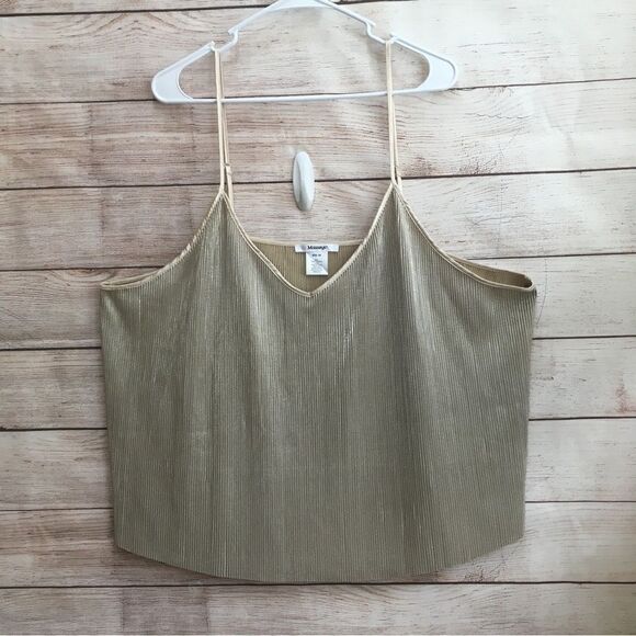 MASSEY’S LOUNGE SET IN GOLD - Picture 3 of 12